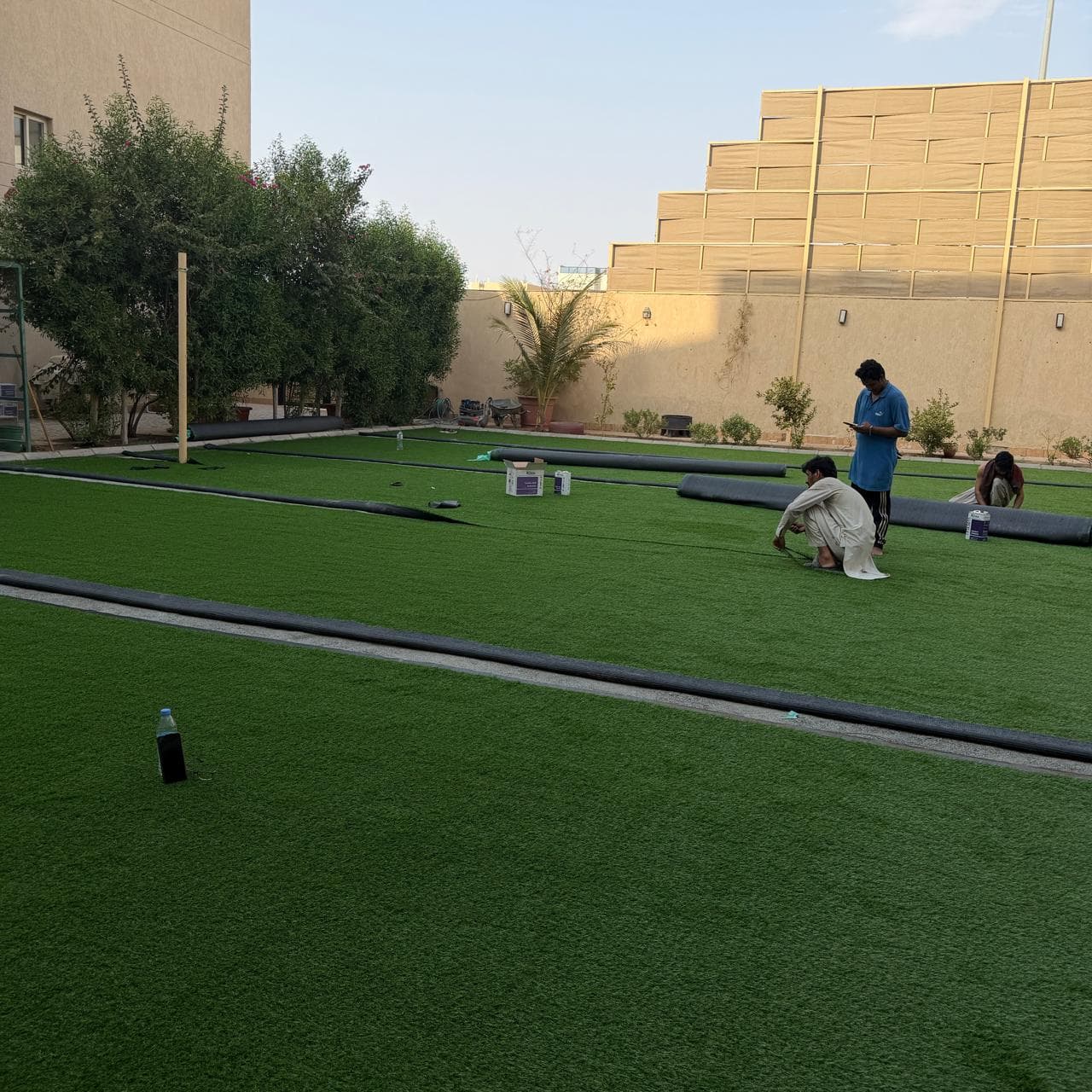 تركيب عشب صناعي لحوش فيلا في أبحر الشمالية جدة - صورة 5